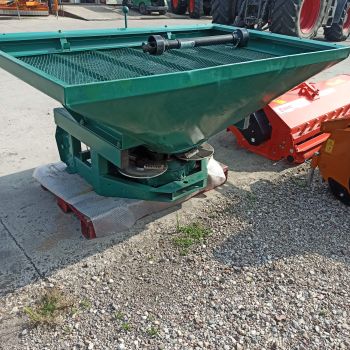 Kuhn fertilizer spreader mod.mds701 webp s