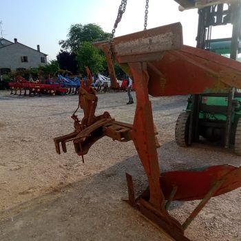 aratro monovomere  webp s