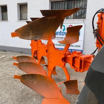 ARATRO TRIVOMERE BALZANI  webp s