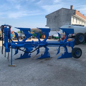 aratro trivomere annovi  webp s