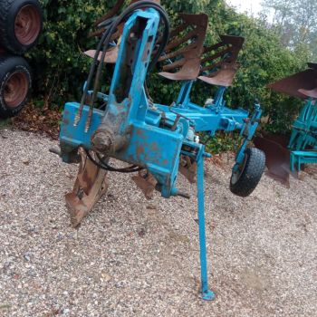 aratro trivomere rabe webp s