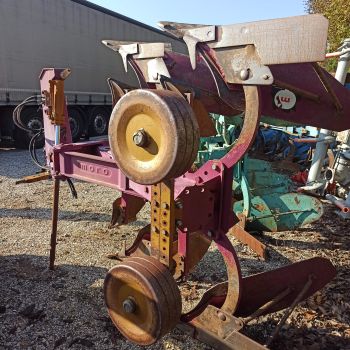 aratro bivomere moro mod.m2cv webp s